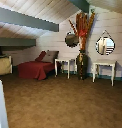 A Avec Piscine Et Jardin Chalet Dausse