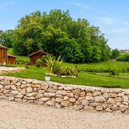 A Avec Piscine Et Jardin Chalet *
